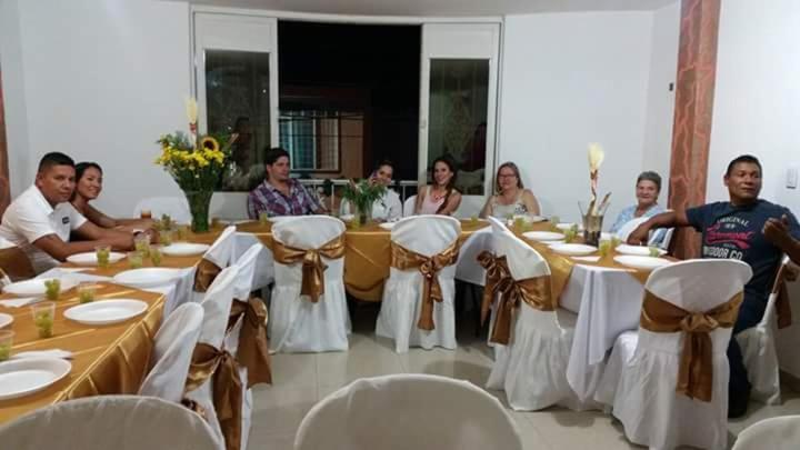Hotel Velices บูกา ภายนอก รูปภาพ